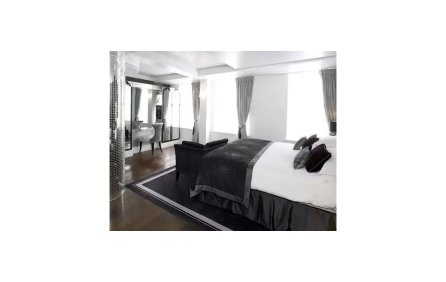 Sanctum Soho Hotel