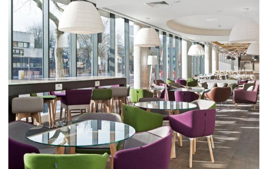 Hampton by Hilton London...
