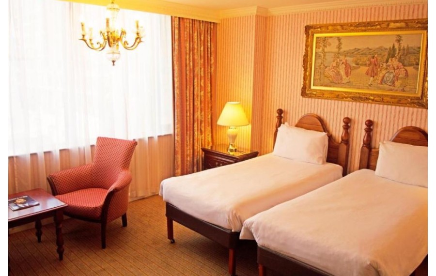 Britannia International Hotel