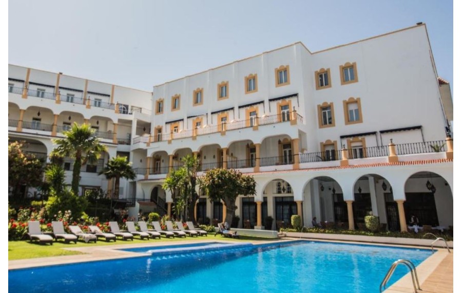 El Minzah Hotel