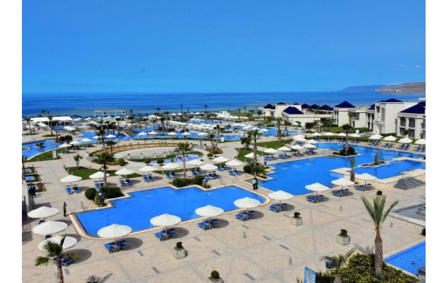 Pickalbatros White Beach...