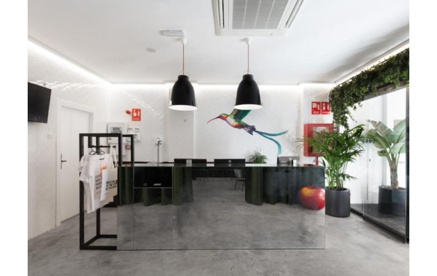 2060 The Newton Hostel &...