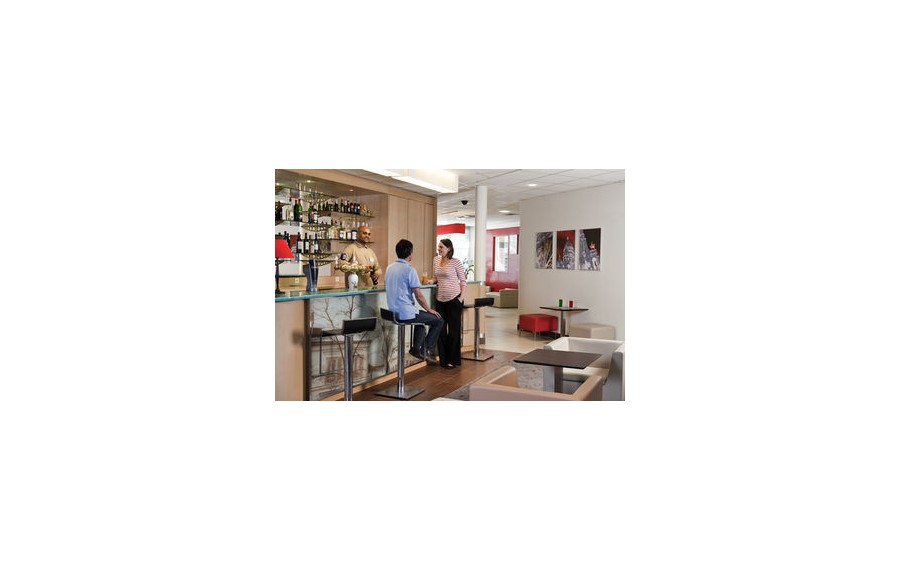 ibis Paris Ornano...
