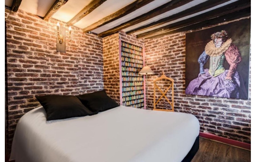 Absolute Hotel