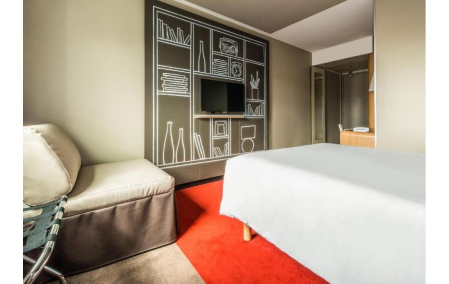 ibis Nanterre la Defense