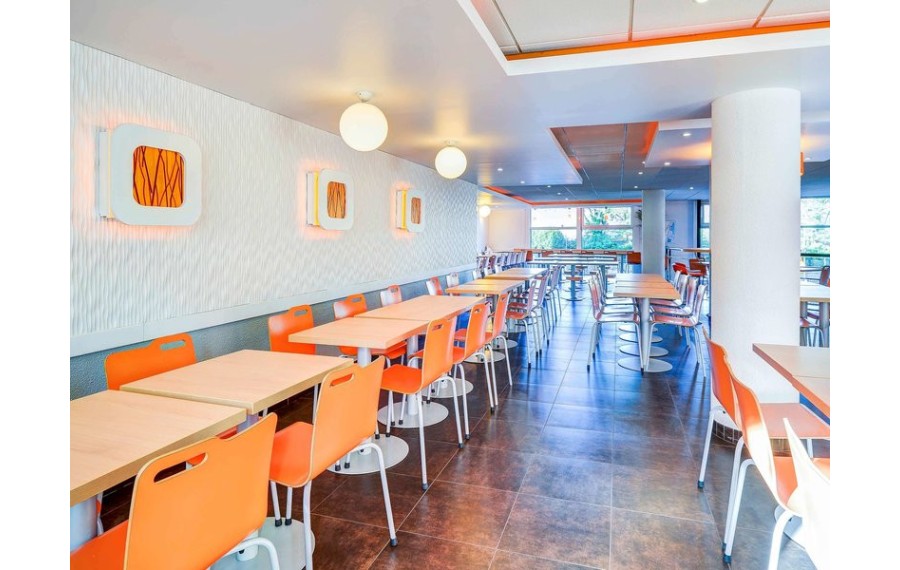 ibis budget Paris Porte...