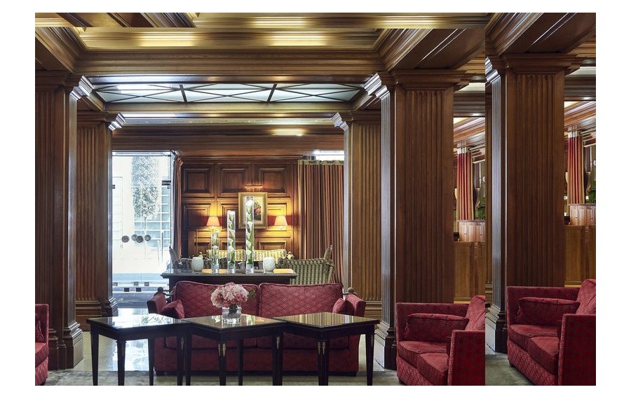 Maison Astor Paris, Curio...