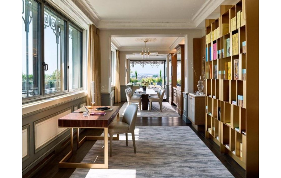 Le Meurice Dorchester...