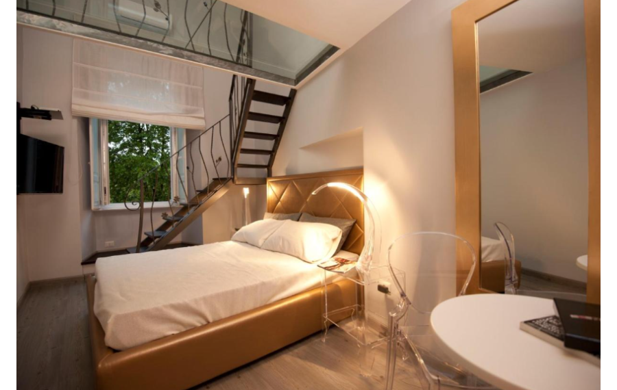 Luxury on the River