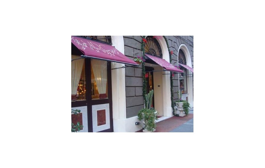 Hotel Dina