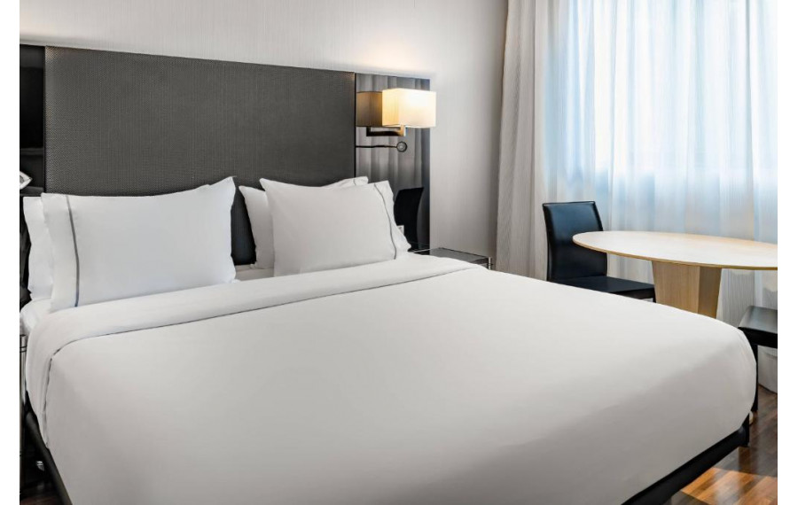 All In Hotel Suites Feria...