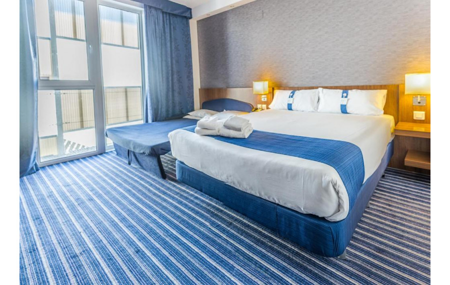 Holiday Inn Express Madrid...