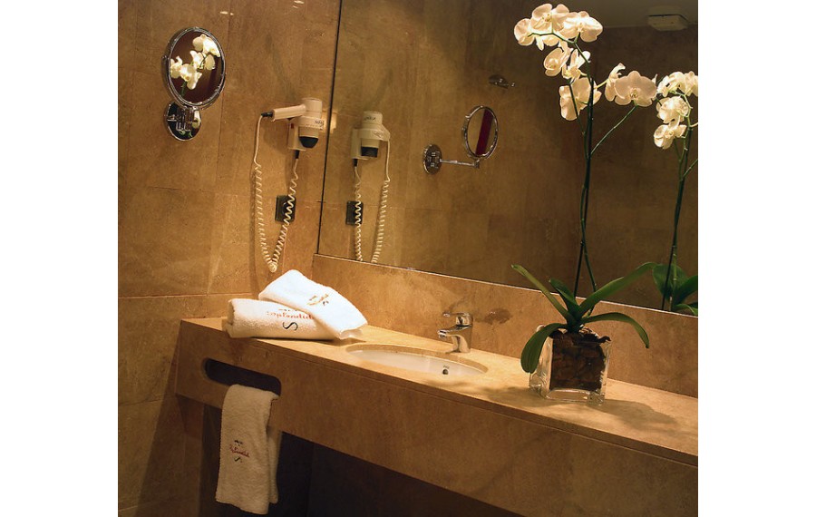 HOTEL ACTA SPLENDID