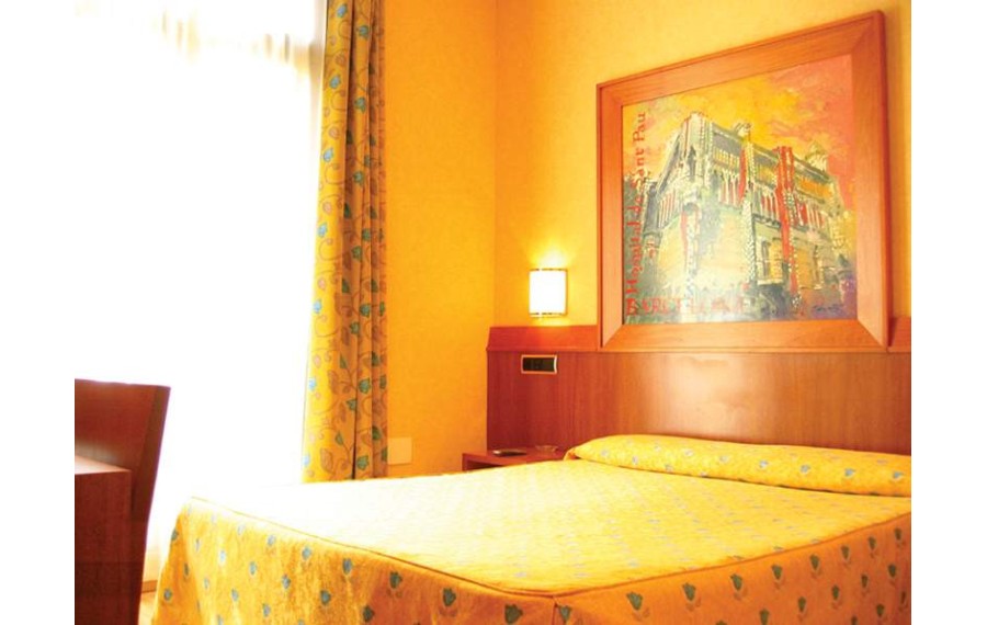 Leonardo Hotel Barcelona...