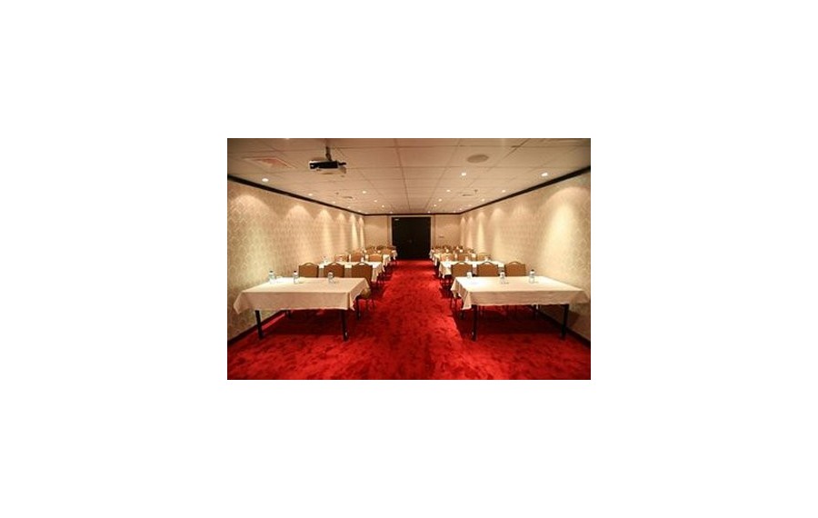 Grandeur Hotel