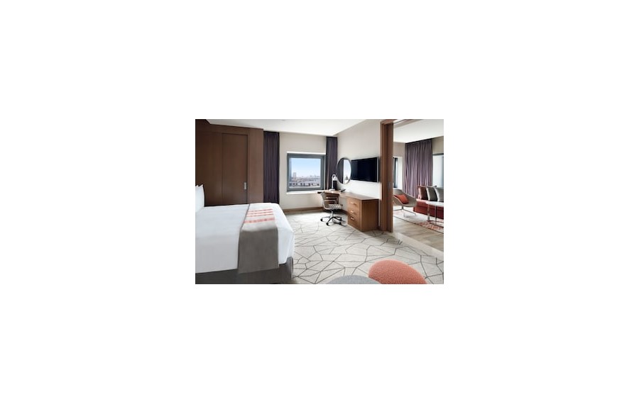 Holiday Inn & Suites Dubai...