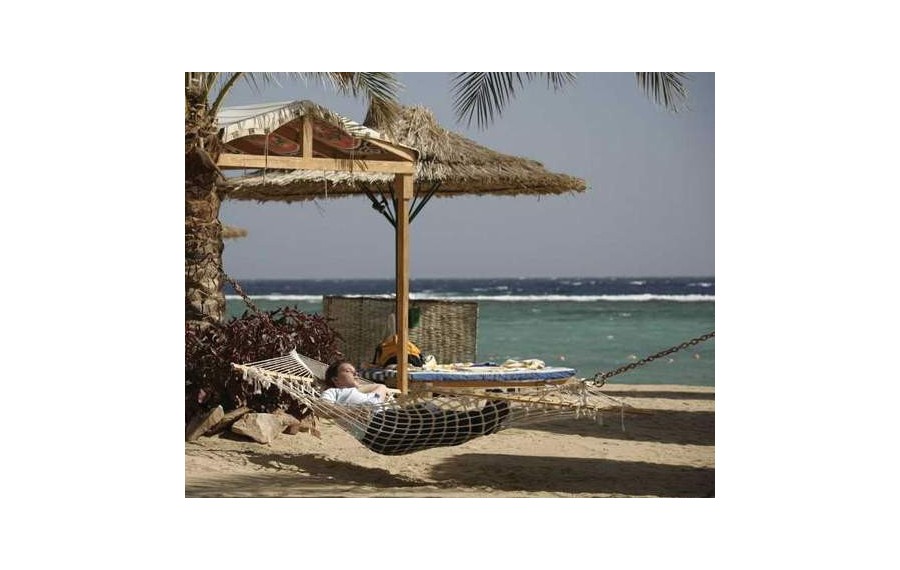 Flamenco Beach & Resort 