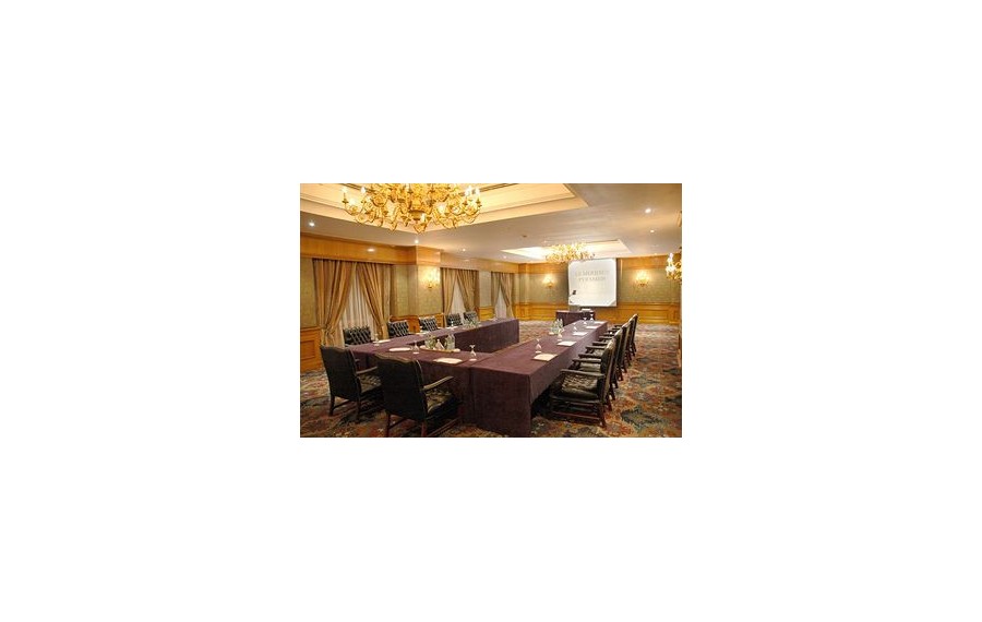 Le Meridien Pyramids Hotel...